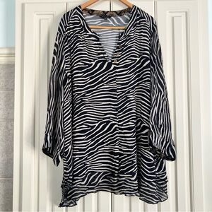 JOHN MARK Animal Print‎ Top in Black White Lightweight V Neck Blouse Size 3XL